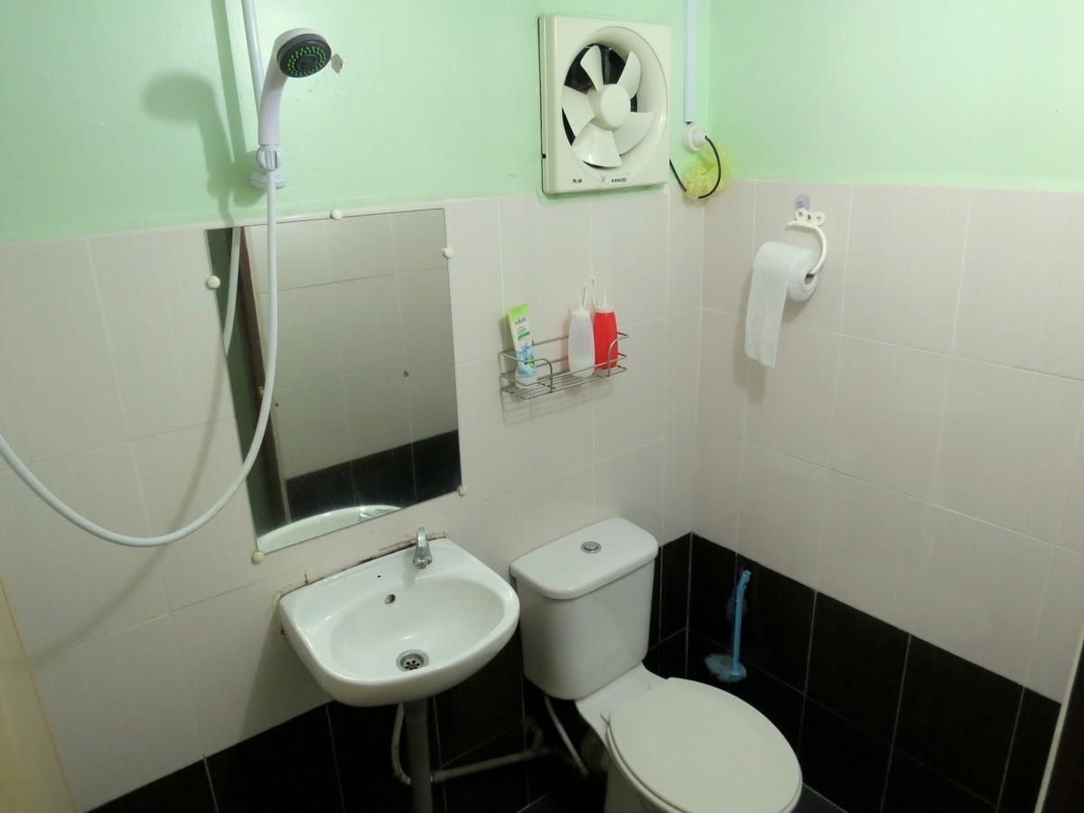 Pangkor Guesthouse Spk Kampong Sungai Udang Стая снимка